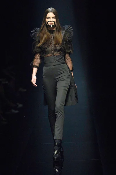 Look 2